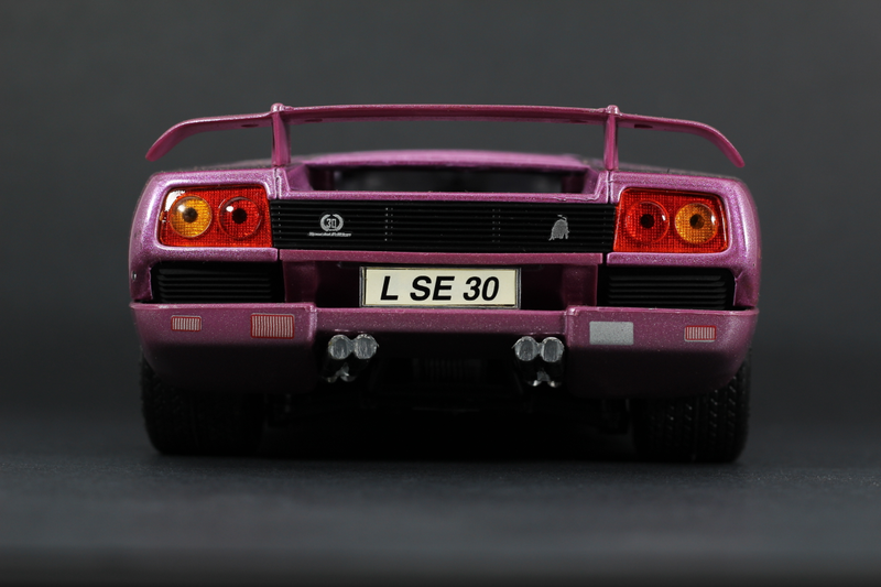 Illustration for article titled ROTB: Maisto Lamborghini Diablo SE30